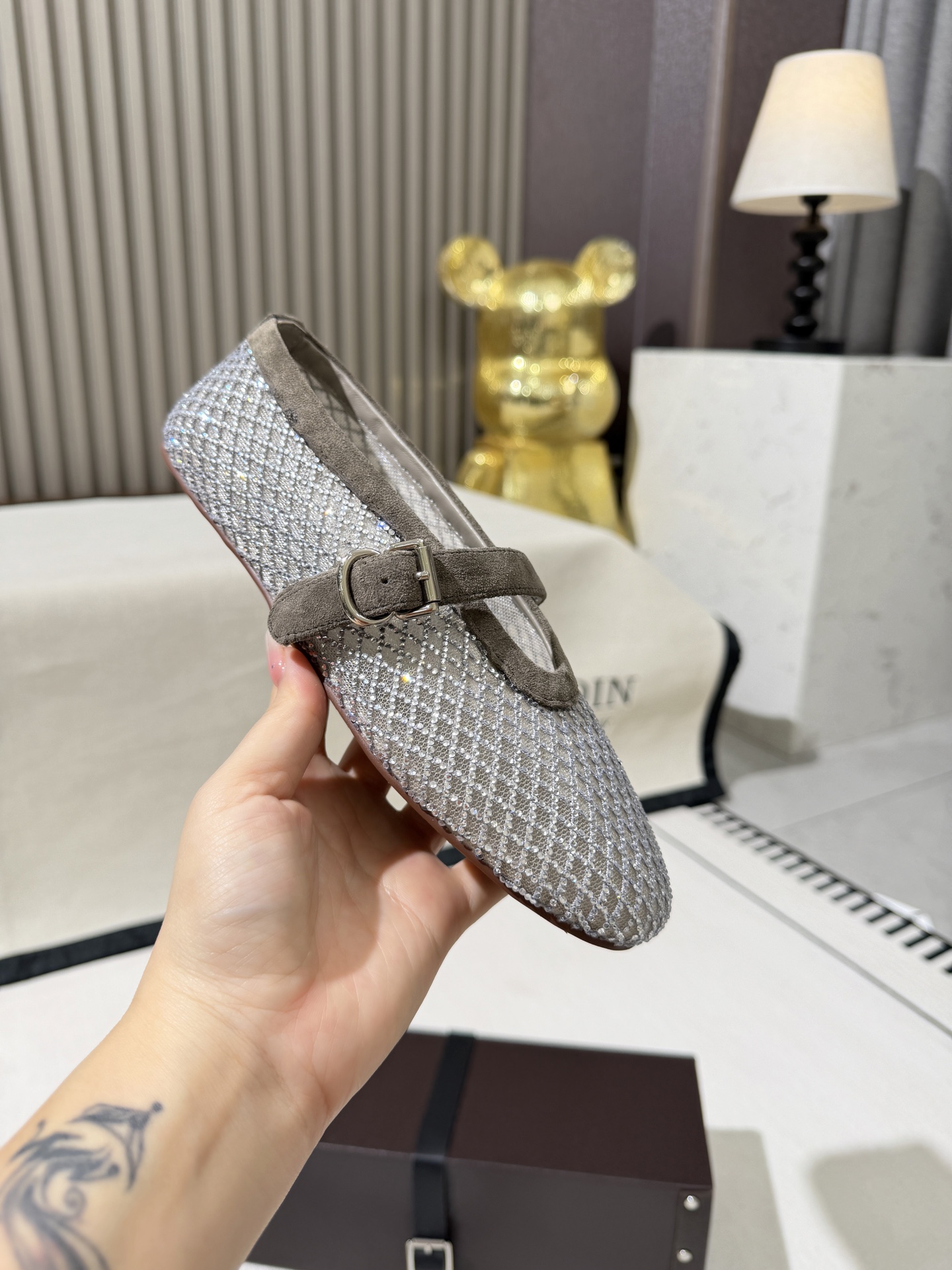 Women's high heels